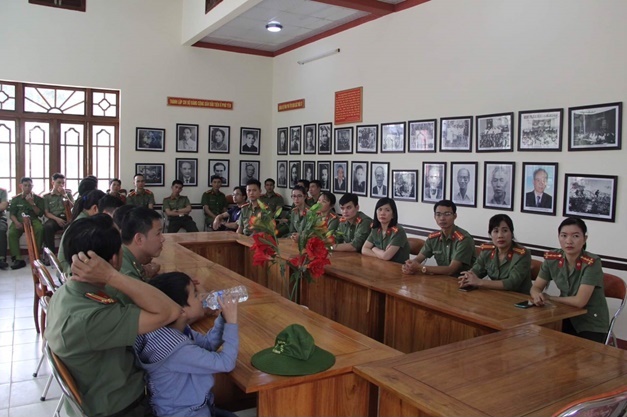 nghe thuyet minh ngay thanh lap